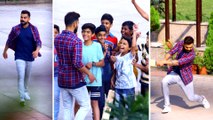 Kohli Street Cricket: ரசிகர்களுடன் கிரிக்கெட் விளையாடிய Kohli