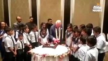 ब्रिटेन के प्रिंस चार्ल्स ने स्कूली बच्चों के साथ मनाया 71वां जन्मदिन