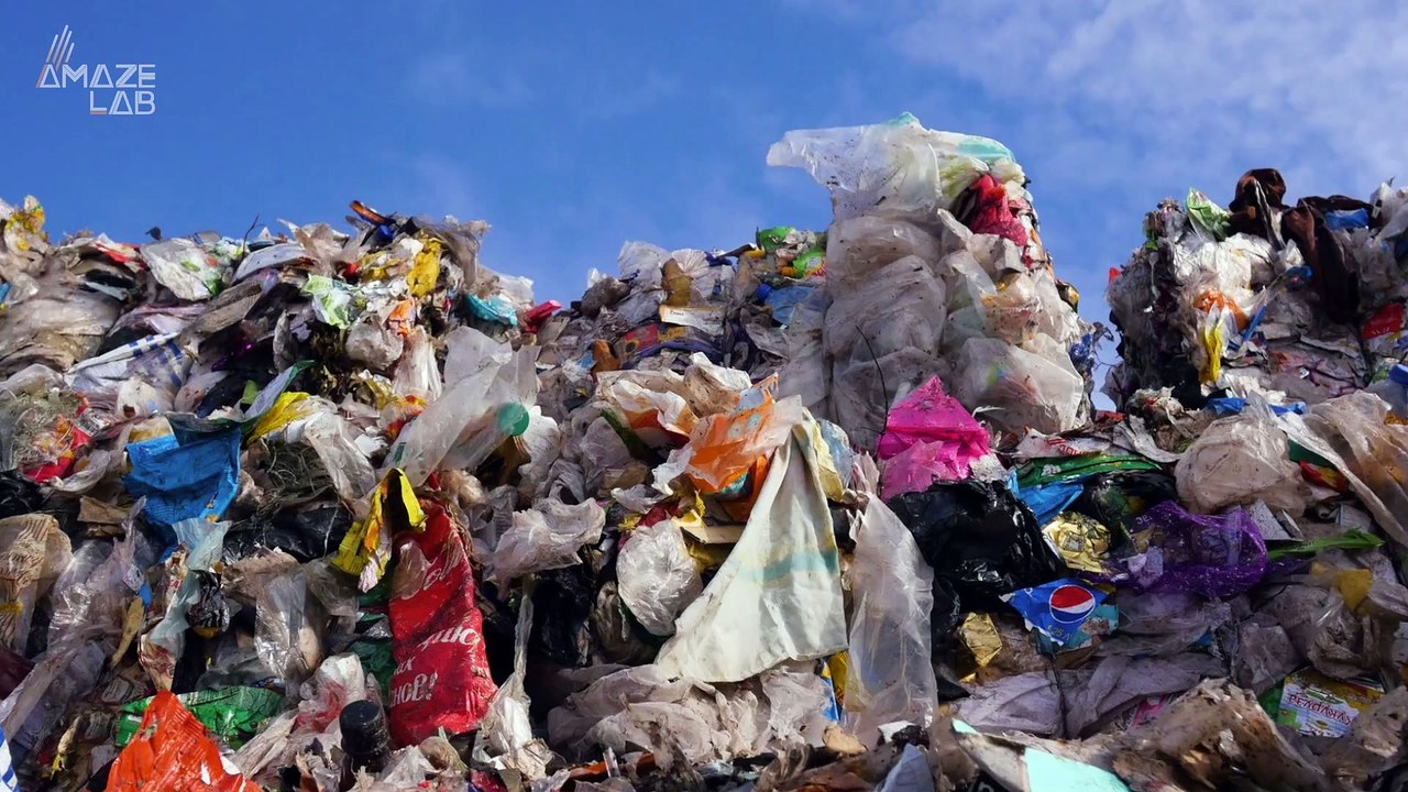 Check Out This  Plastic Alternative Made From the Ocean