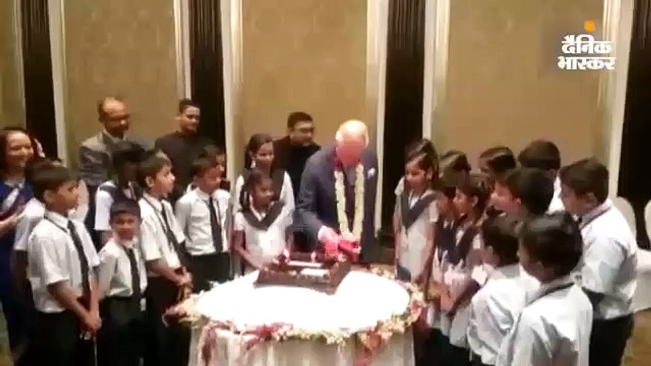 ब्रिटेन के प्रिंस चार्ल्स ने ताज होटल में 20 स्...