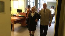 Renée, 87 ans et Michel, 78 ans, se fiancent à la maison de retraite
