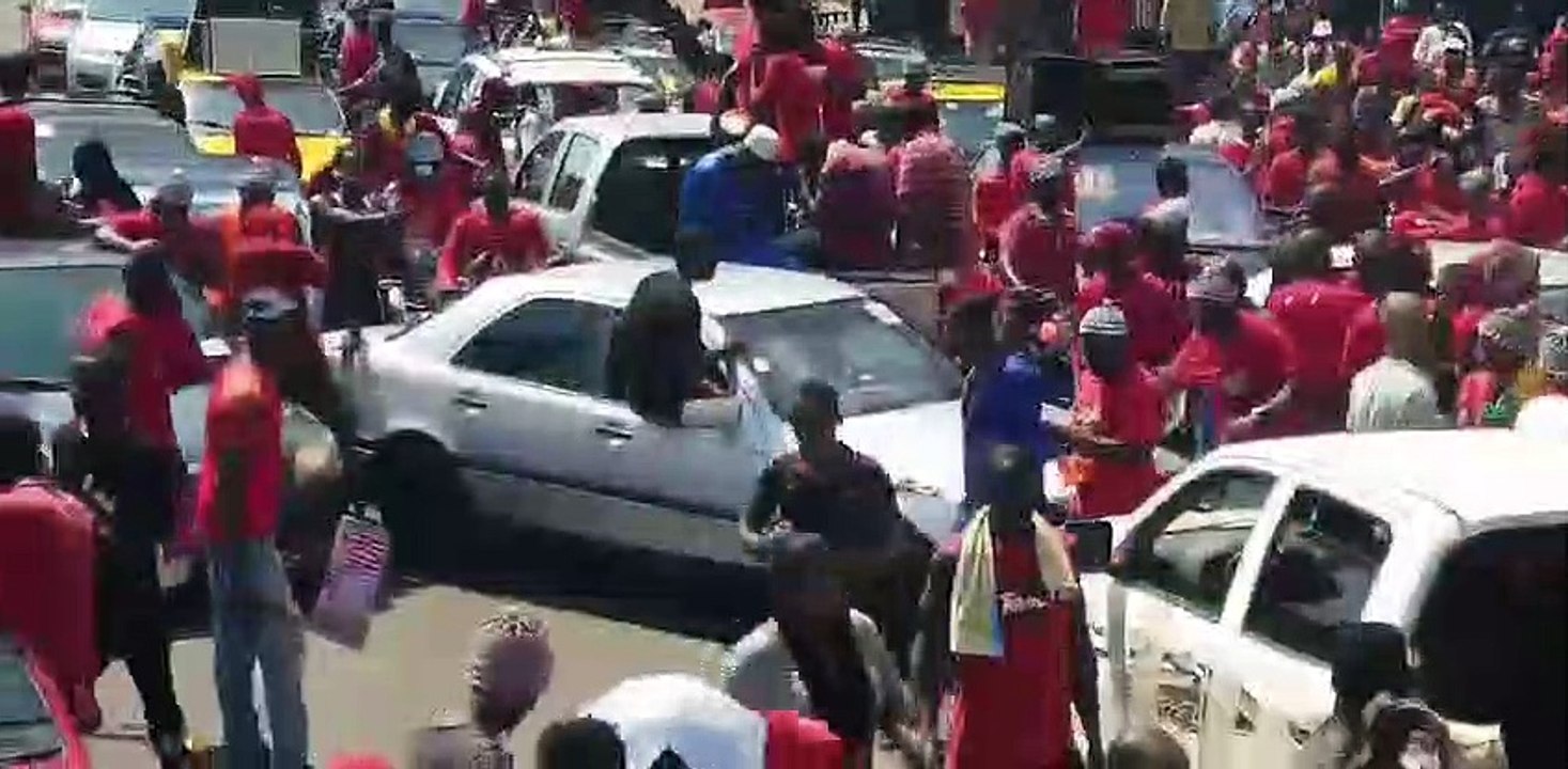 Marche du FNDC : le sauve-qui-peut à Gbessia aux premiers coups de gaz
