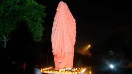 ABVP members light diyas around statue of Swami Vivekananda at JNU