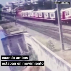 Imágenes captan el angustiante momento en el que dos trenes chocan de frente en India