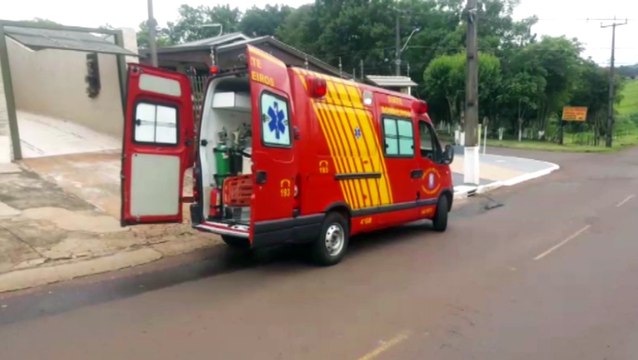 Idosa cai e Siate é acionado para prestar os primeiros atendimentos, no Turisparque