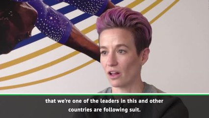 Descargar video: Rapinoe hails 'groundbreaking' equal pay deal