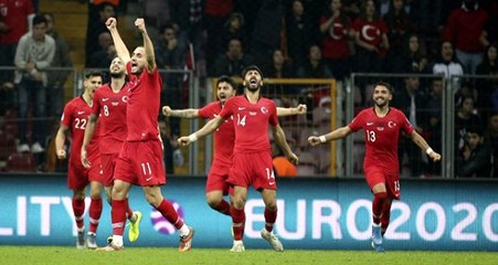 Burak Yılmaz: Mehmetçik'e armağan olsun