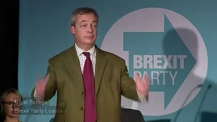 Farage likens Boris Johnson to a puppy during Grimsby rally