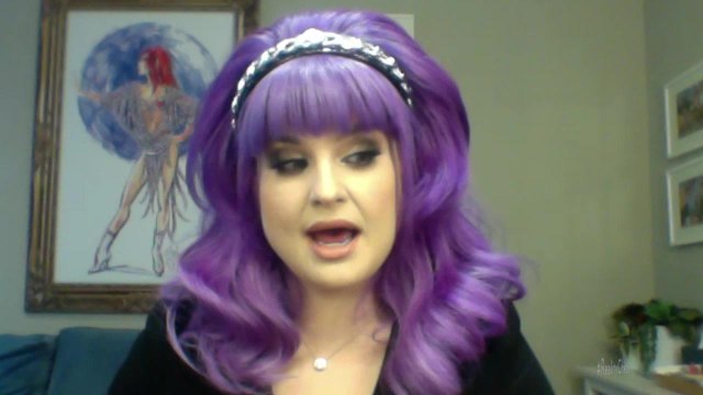 Kelly Osbourne Pretended Like She Didn't Like Lindsay Lohan to Throw Off 'Masked Singer' Judges