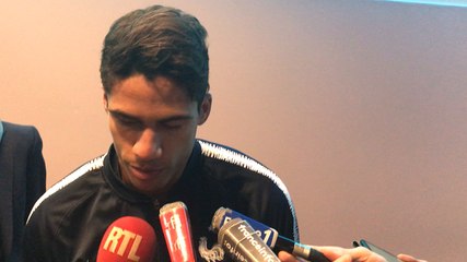 La réaction de Raphaël Varane après France - Moldavie (2-1)