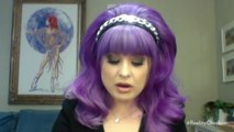 Kelly Osbourne Shares a Hilarious On-Stage 'Accident' with Mom Sharon