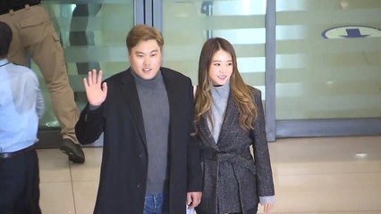 아시아 최초 사이영상 1위 득표 류현진 귀국 "올 시즌 99점" / YTN