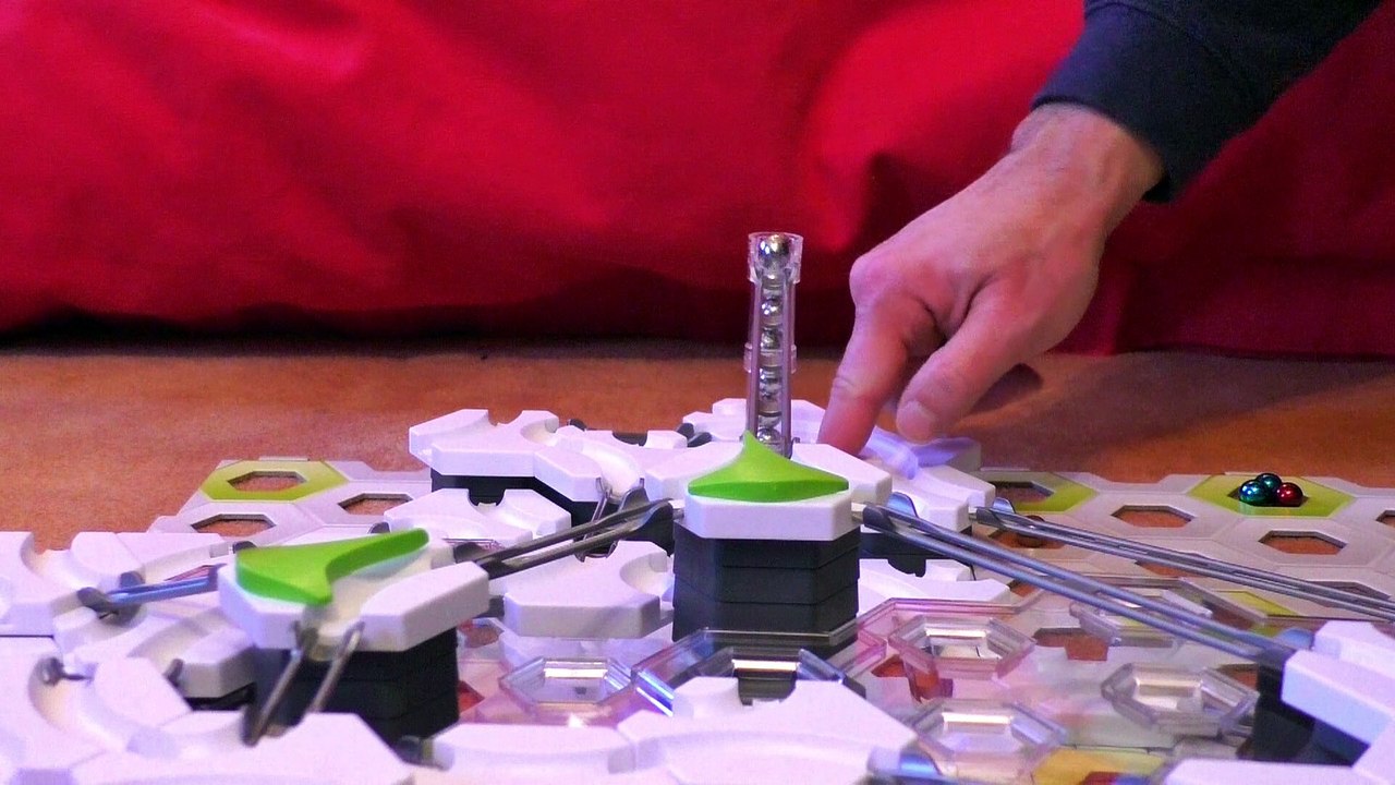 GraviTrax Kugelbahn 3 mit Sprungsschanze und Kugellift