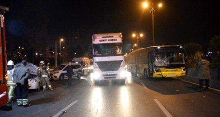 Son dakika: İETT otobüsü, otomobile çarptı: 1'i ağır 3 kişi yaralandı