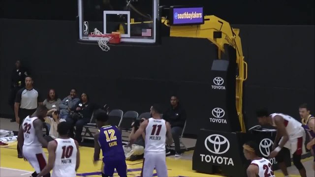 Devontae Cacok Posts 14 points & 11 rebounds vs. Sioux Falls Skyforce