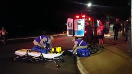 Ciclista fratura o fêmur em acidente de trânsito na Rua Ipanema