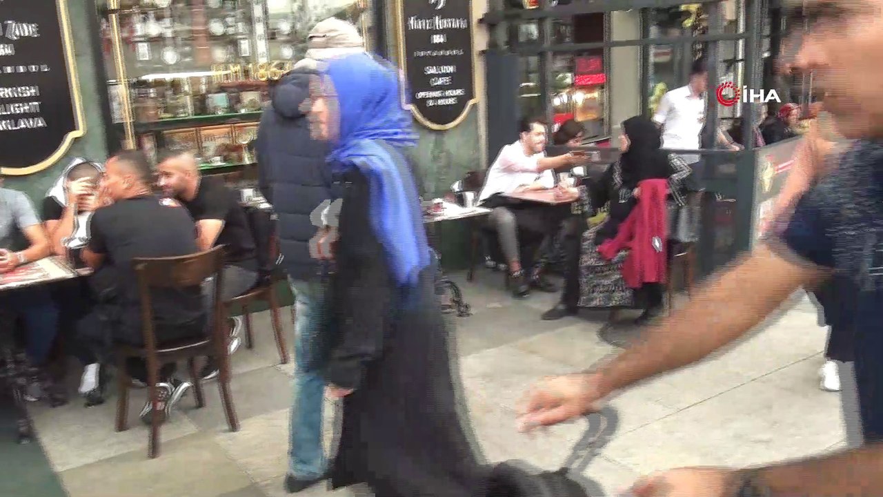 Görme engelli numarası yapan dilencilerin gerçek yüzü şaşkına çevirdi