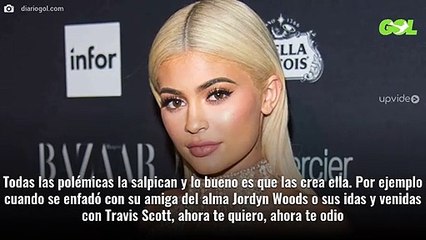 Kylie Jenner se fotografía así recién salida de la ducha
