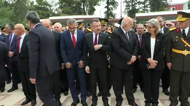 KKTC'nin 36. kuruluş yıl dönümü - Fuat Oktay'dan Atatürk Anıtına çelenk