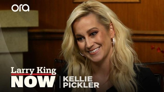 They want the truth : Kellie Pickler on country music fans