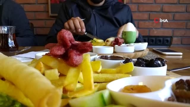 Serpme kahvaltı israfı 100 milyar lirayı aştı