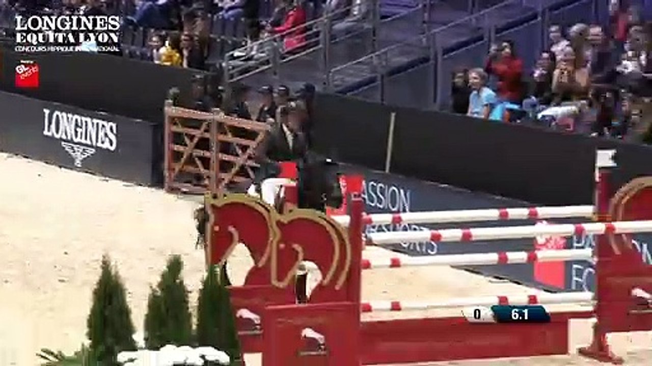 GN2019 | SO_13_Lyon | Pro Elite G.P. (1,50 m) Grand Indor | Franck CURTI | CORNET'S VELVET RS