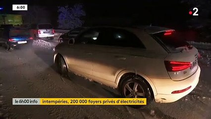 Le Fil Actu - Neige sur la France : Le nombre de foyers privés d'électricité grimpe à 330.000 à 9h - La circulation sur certains axes routiers et ferroviaires perturbée