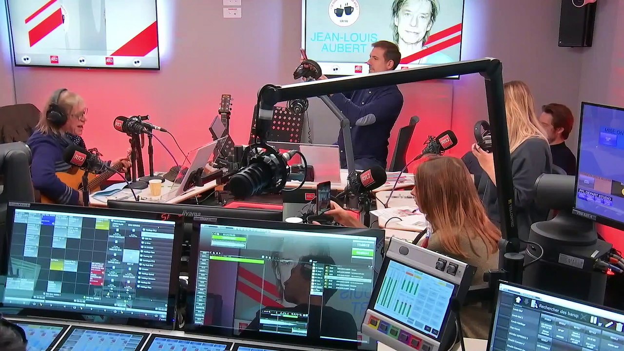 Jean-Louis Aubert en live et en interview dans Le Double Expresso RTL2 (15/11/19)
