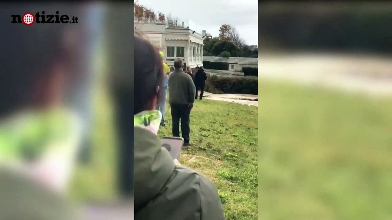 Via Aurelia allagata, il maltempo blocca gli automobilisti in macchina | Notizie.it