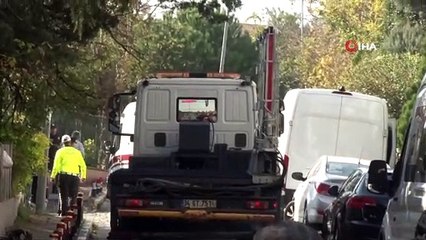 Bakırköy'de ölen aileye ait olduğu iddia edilen araç emniyet otoparkına çekildi