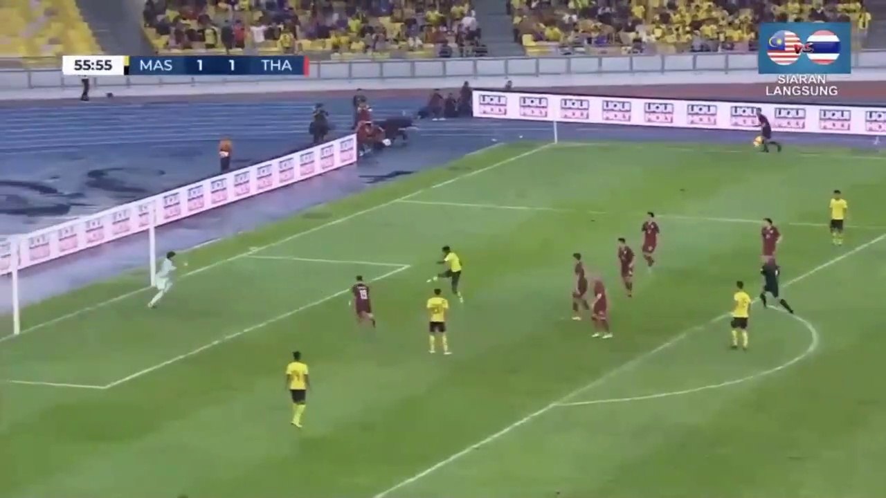 Rembatan "PADU" Mohamadou Sumareh Leburkan Rekod Tanpa Kalah Thailand. #HarimauMalaya