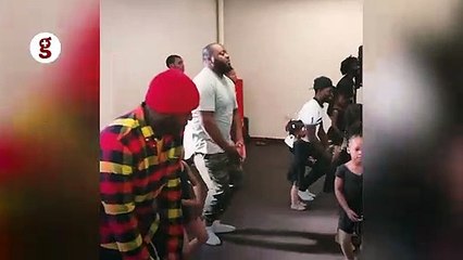 Babalar ve kızları birlikte bale yaptı