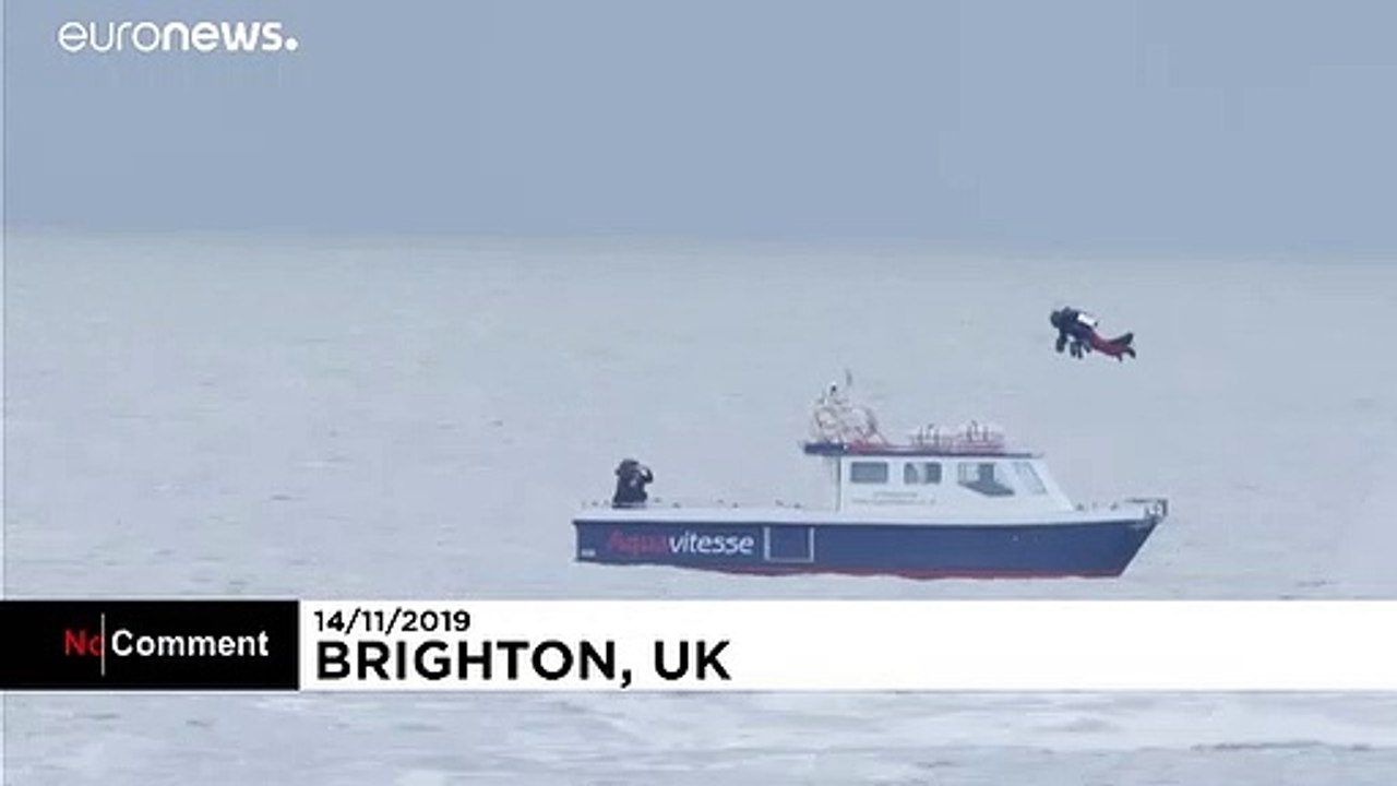 137 km/h: "jet-suit"-pilot pulverisiert eigenen geschwindigkeitsrekord