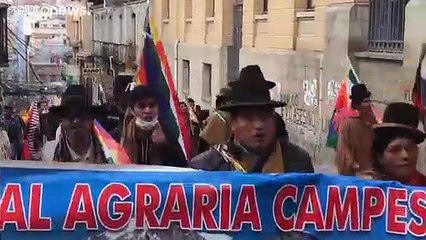 Manifestantes pró-Morales saem às ruas na Bolívia