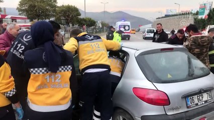 3 kişinin yaralandığı kaza anı kameraya yansıdı - KARABÜK