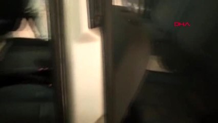 Bursa otomobilin tavanından 5 bin uyuşturucu hap çıktı