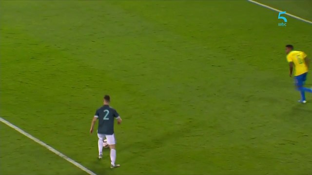 ركلة جزاء للبرازيل.. جيسوس أضاعها بغرابة شديدة