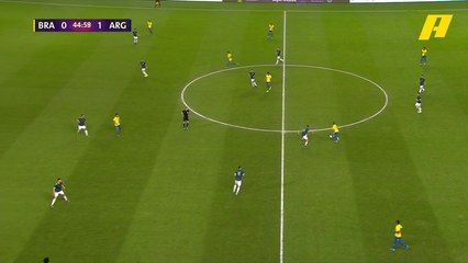 ميسي كاد أن يضيف الهدف الثاني بعد توغل ناجح وتسديدة يتصدى لها أليسون