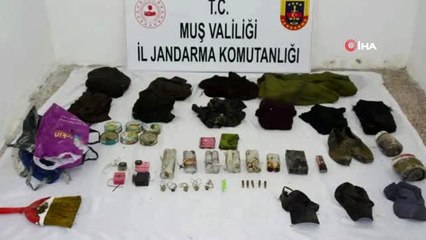 Muş'ta PKK terör örgütüne ait sığınak ve malzeme ele geçirildi