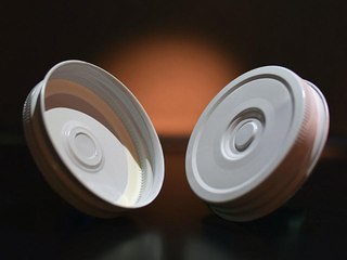 Someone Finally Invented a Jar Lid That Won't Get Stuck