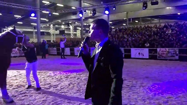 Besançon (25) : Vache de salon à Micropolis, la vente aux enchères fait le show !