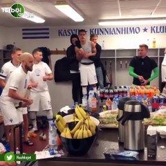 Finlandiya soyunma odasında Euro 2020 sevinci