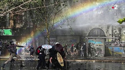 Séisme en Ardèche, crise au Chili, Venise sous les eaux... une semaine d'actualité en images