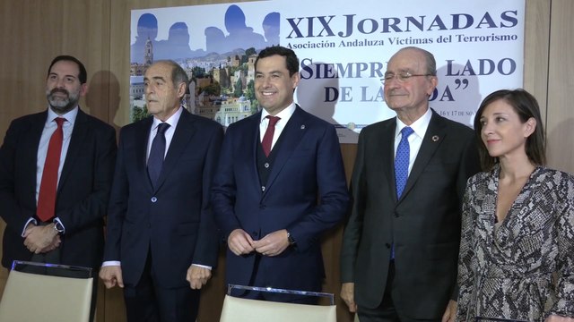 Moreno asegura que España necesita el relato de las víctimas del terrorismo