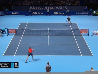 Masters - Zverev met à terre Medvedev (6-4, 7-6) et file en demi