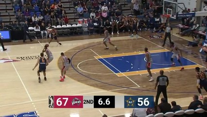 Rodney Pryor sinks the shot at the buzzer