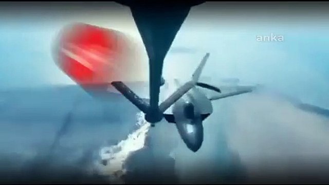 F-22 Raptor (Yırtıcı Kuş) savaş uçaklarının havada yakıt ikmali görüntülendi