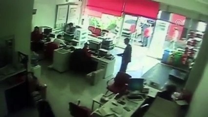 Uzun süredir aranan 'akrobat' lakaplı dolandırıcı 'sirk' operasyonuyla yakalandı - ANKARA