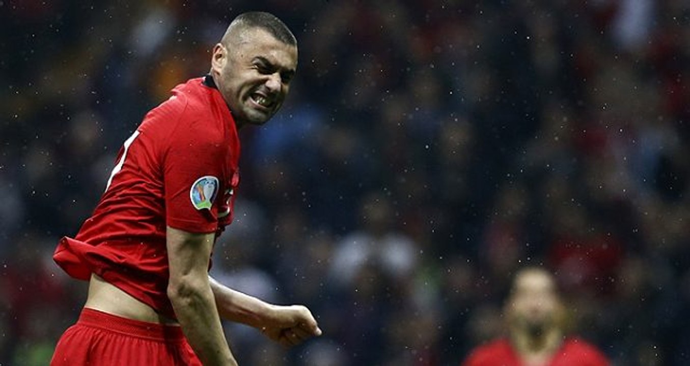 Burak Yılmaz kızının videosunu paylaştı: Baba koş baba