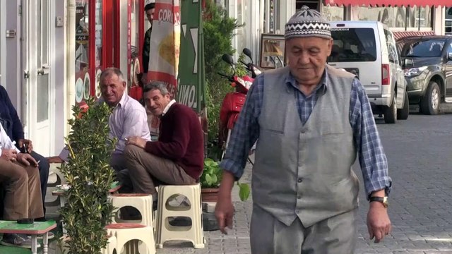 68 yıllık semer ustasının sırrı, hayvanlara gösterdiği hassasiyet - MANİSA
